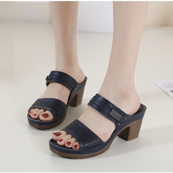 Siketu‎ Navy Block Heel Open Toe Lightweight Sandals Size 39 US 8.5 - Picture 1 of 13